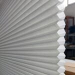 Detalle de persianas honeycomb