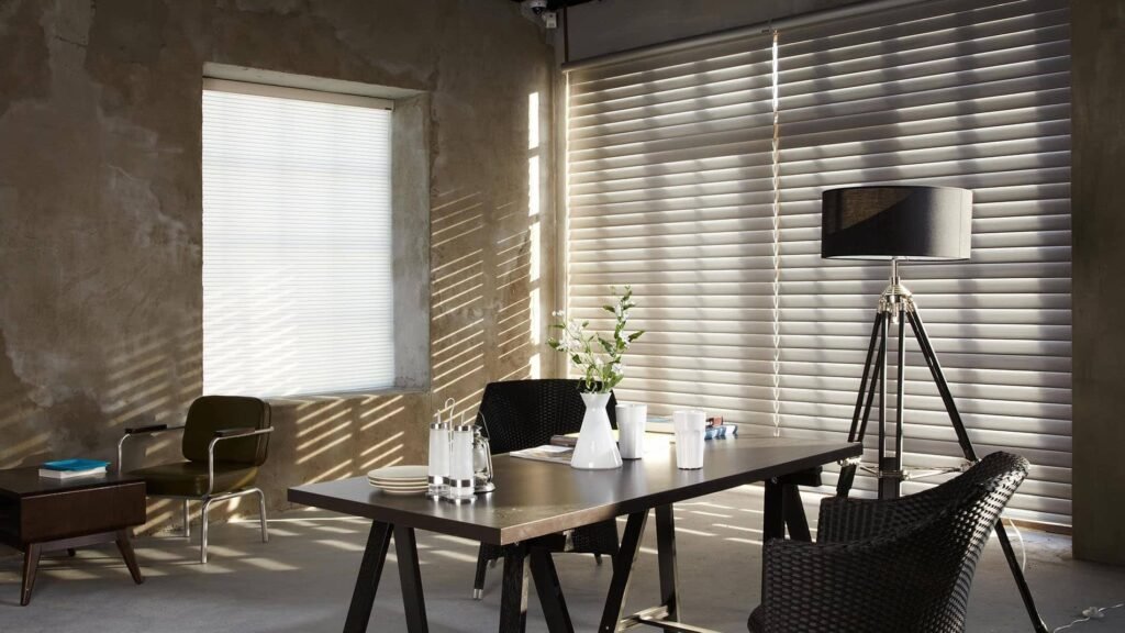 Estudio con persianas Shangri-la