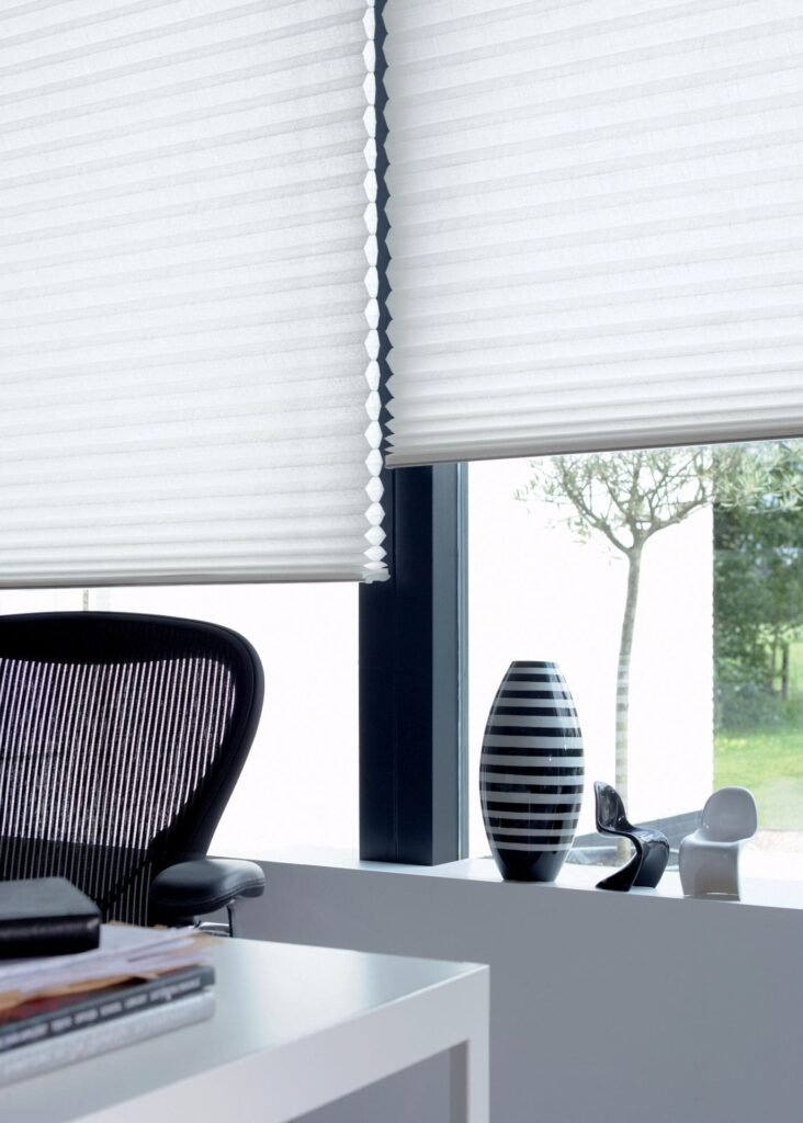 Persianas celulares blancas